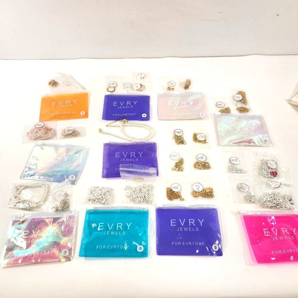 EVRY Jewels Jewelry Bundle Necklace Bracelet Rings Bundle of 27